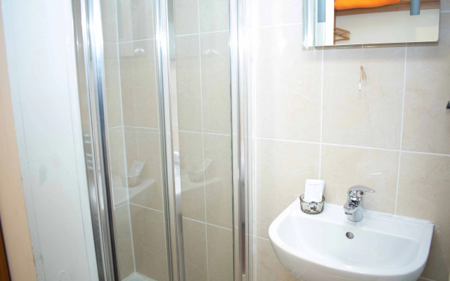 Royal Square Hotel - BHX & NEC
