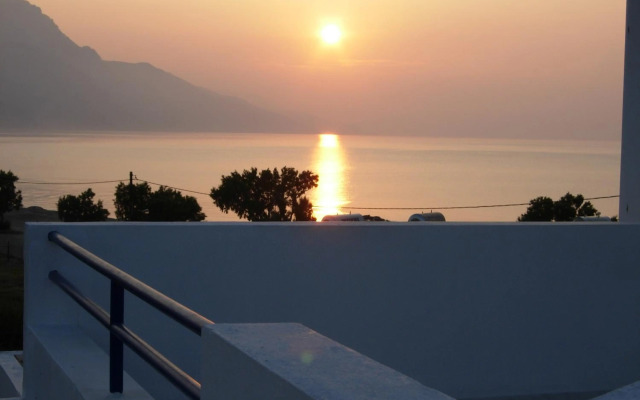 Philippos Studios & Apartments
