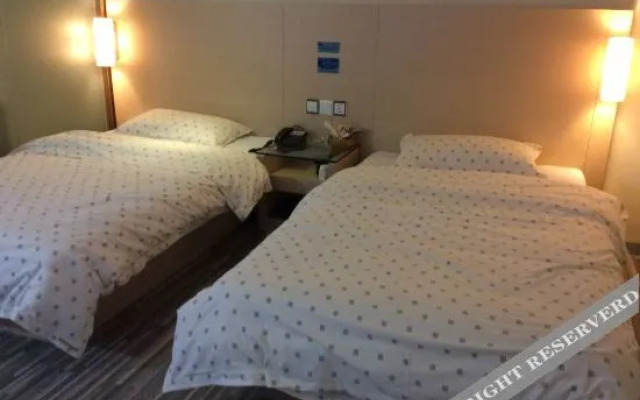 Pai Hotel (Nanning Binyang Square South Road)