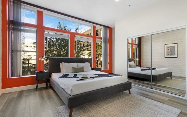 Roami at Clematis Street Lofts