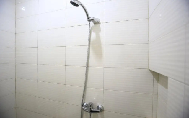 RedDoorz @ Karet Pedurenan 2