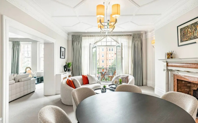 Royal Holland Park - Central AC Elevator