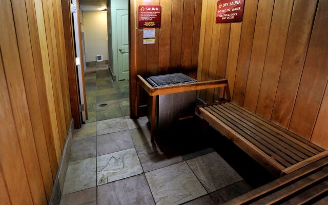 Best Western Plus Clocktower Inn