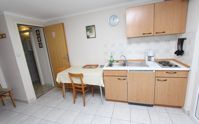 Rooms and Apartment Stefan