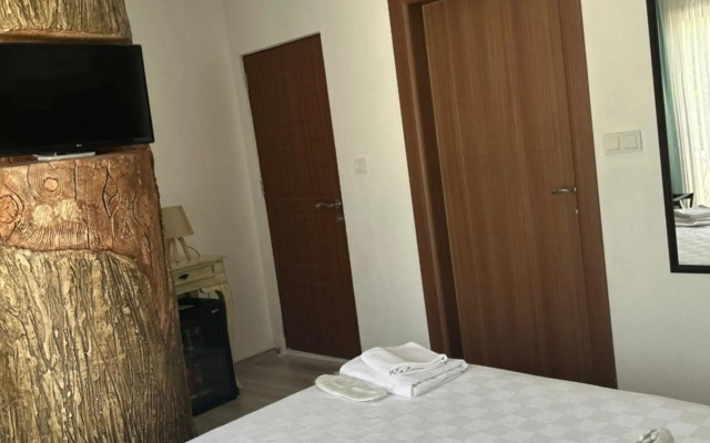 Pupa Alacati Butik Otel