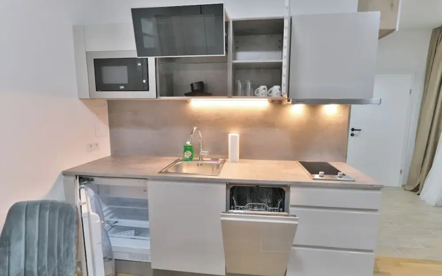 Vienna Lotus Apartment