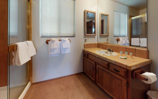 Snowflower #68 Condo