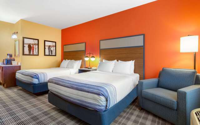 AmericInn by Wyndham Fulton Clinton