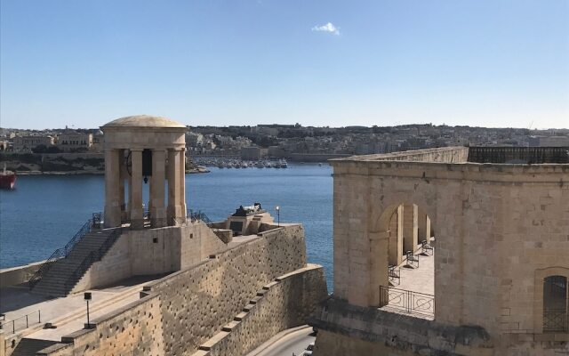 Valletta Luxury Harbour View