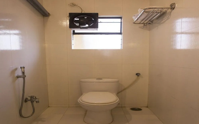 Shree Swami Apartment By OYO Rooms