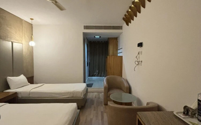 Purple Inn Boutique Hotel