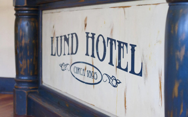 The Lund Resort at Klah ah men