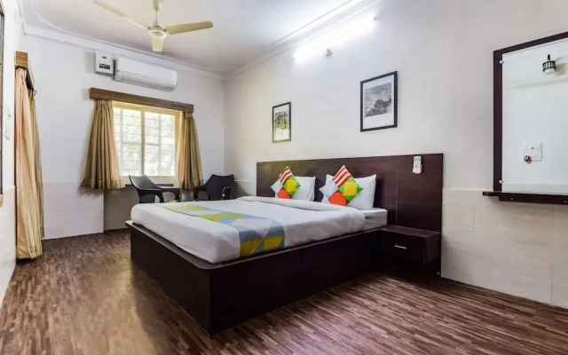 OYO Home 11874 Cozy Villa