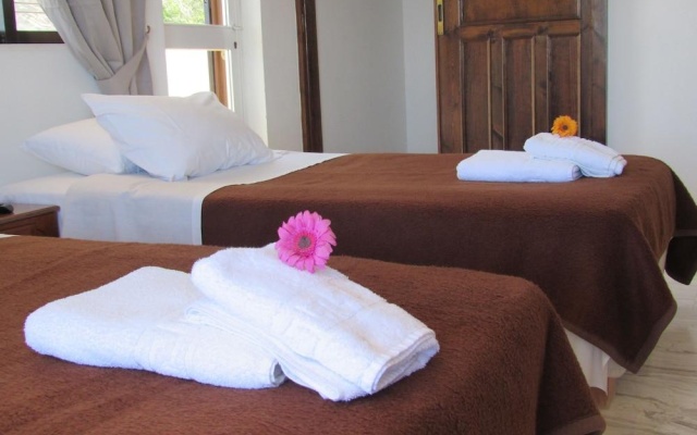Kalypso Guesthouses