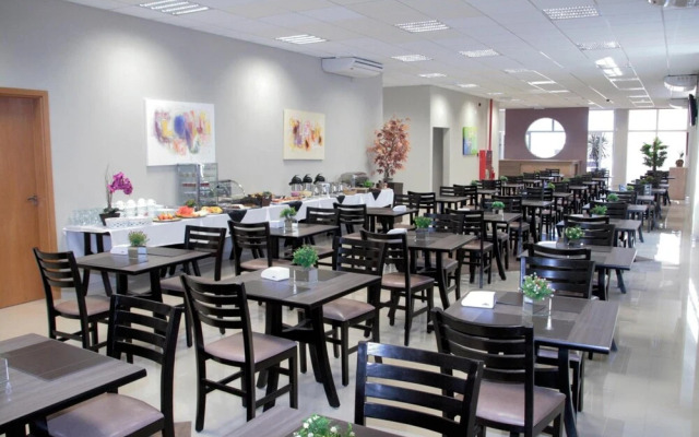 Onix Inn Hotel Cravinhos