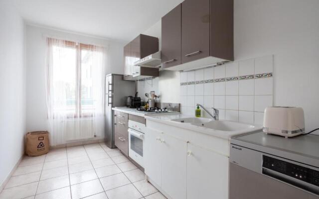 GuestReady - FamilyModern Flat with Netflix -15 min walk from center