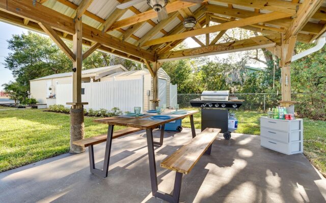 Lakefront Tavares Home w/ Deck, Patio & Dock!