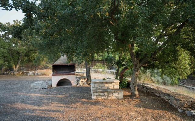 Villa with Private Swimming Pool near Gerani Sea Beach