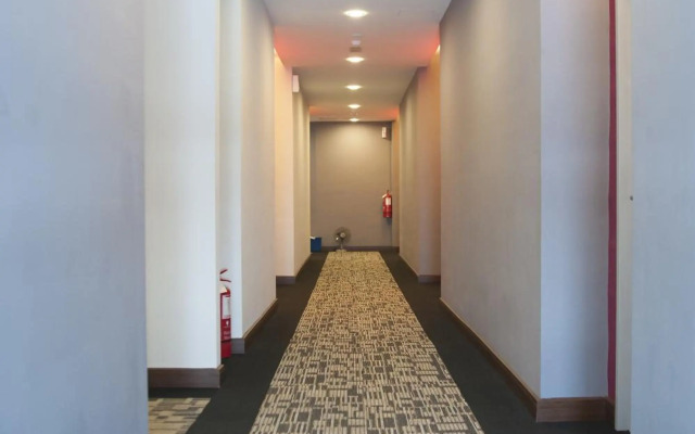 Indra Hotel