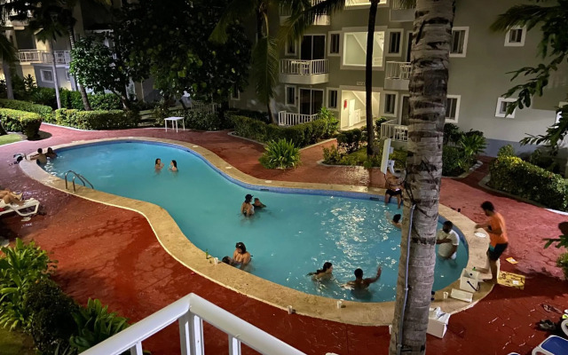 Everything Punta Cana - Pool & Beach