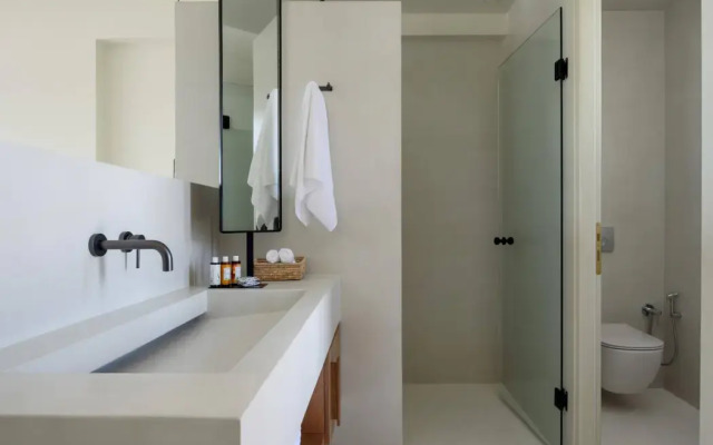 Potnia Theron Suites
