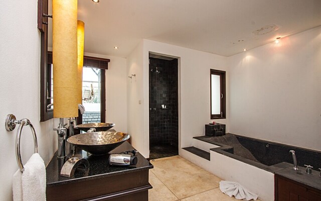 Nirano Villa 22 2 Beds