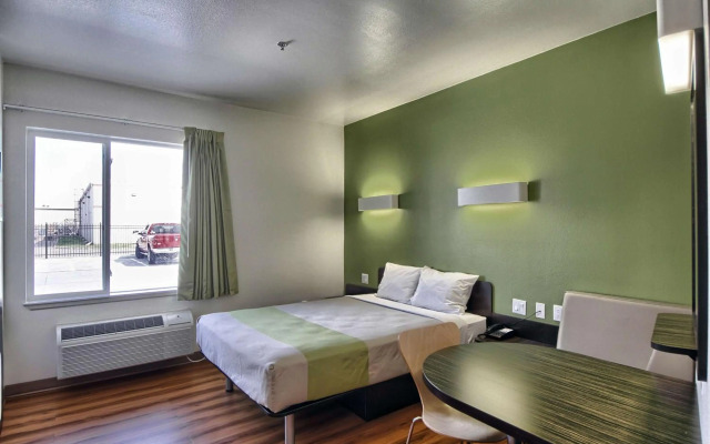 Motel 6 Weslaco, TX