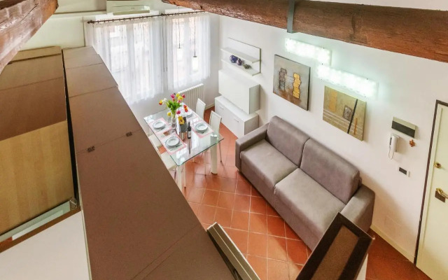 Duplex Apartment in centro con posto auto privato