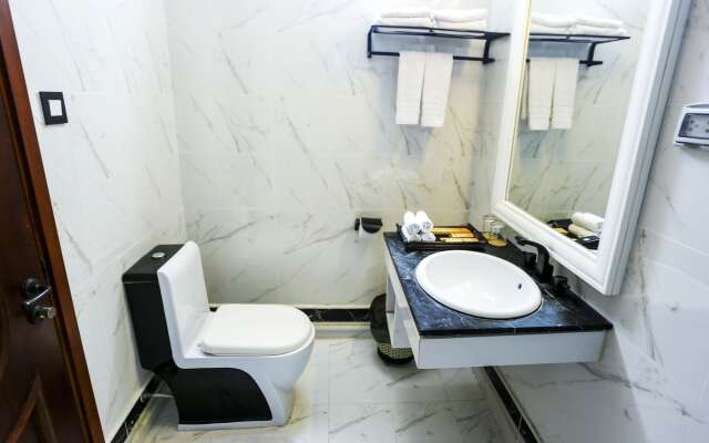 Seventeen Saloon Hotel