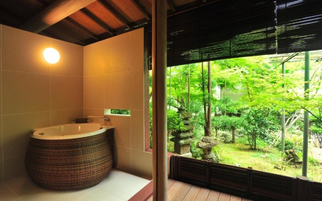 Deluxe with Open Air Bath Japanese-Style Room 사진 3