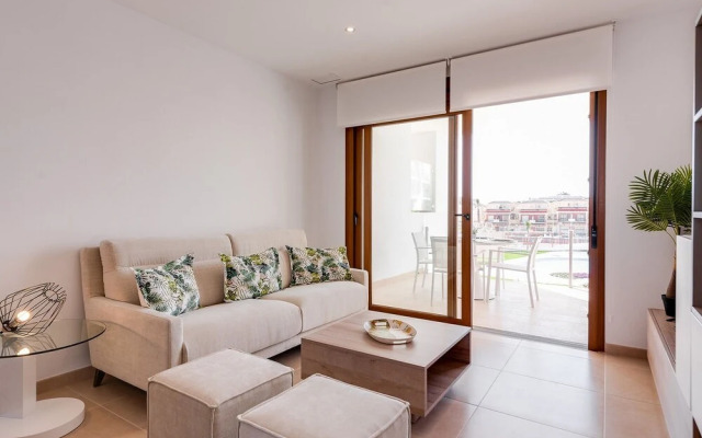 Splendid Apartment in Orihuela Costa With Garden