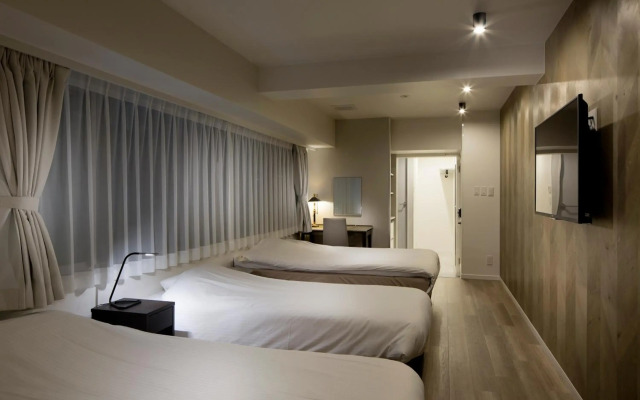 City Hotel N.U.T.S.