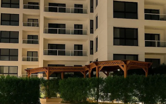 Cozy Chalet by the Sea