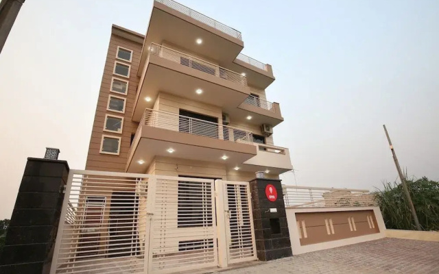 OYO Rooms 299 Hotel Shashank Villa