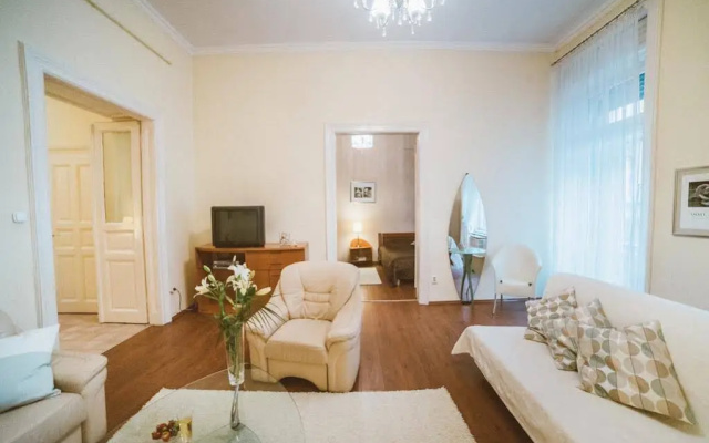 Hina Apartman