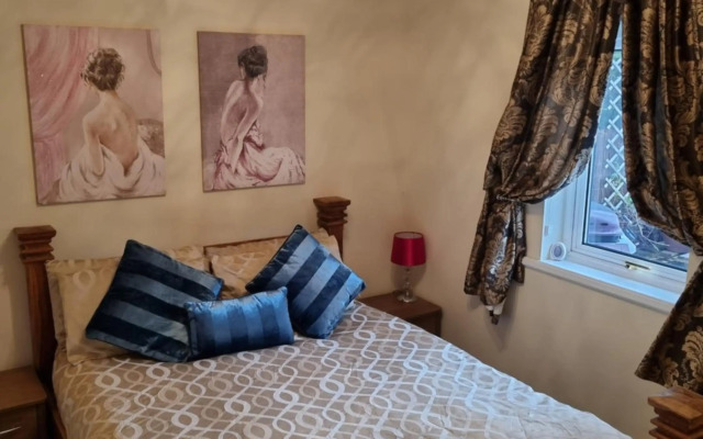 Nanny's little highland hoose