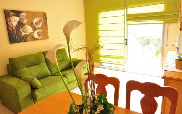 Cambrils Pool View House for 6 Guests