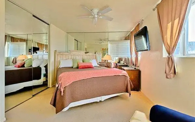 Charming La Jolla Village Condo