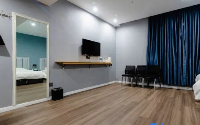 Xinxiang Zhonglian Hotel