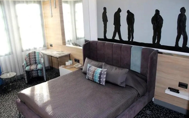 Marla Hotel
