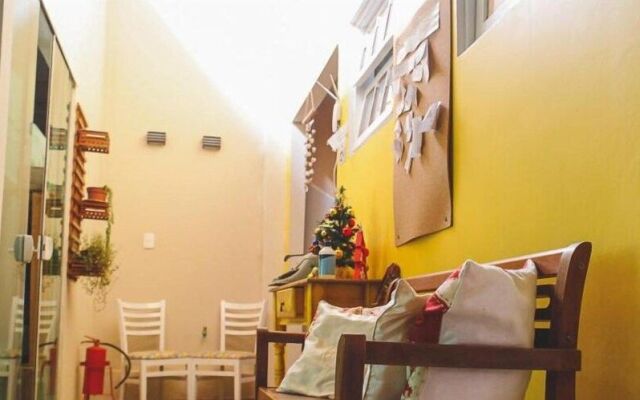 Hostel House Santinho