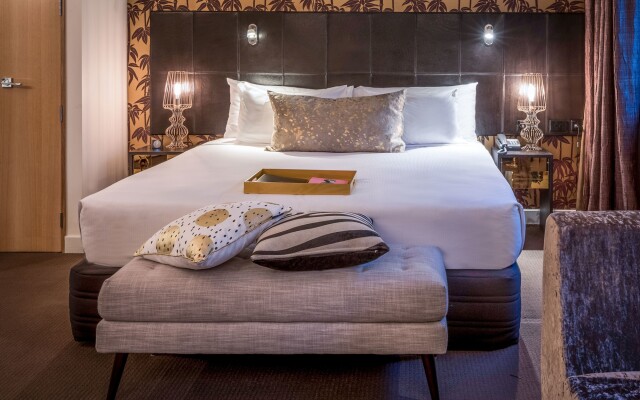 Museum Apartment Hotel, Independent Collection by EVT