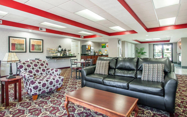 Quality Inn White House