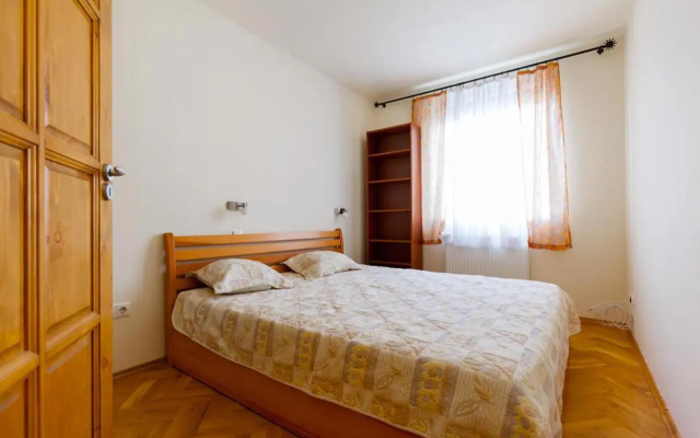 Bibor Apartment