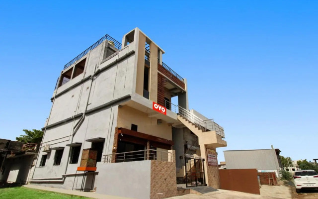 OYO 90210 J D Guest House