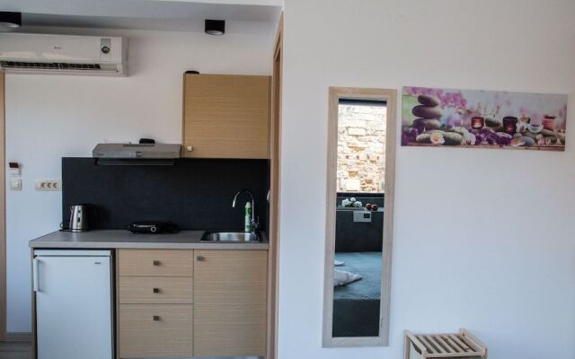 Kastren Rooms
