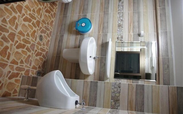 Donmueang Airport Residence Hostel