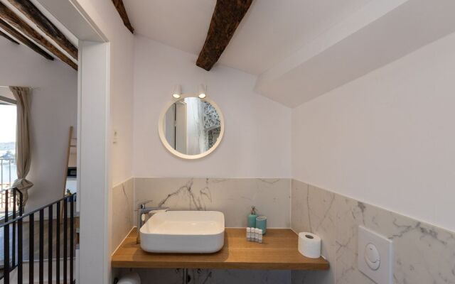 The View Apartment Old Town by Irundo