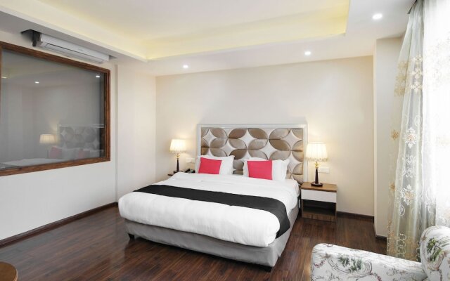 Townhouse OAK The Saffron Hotel
