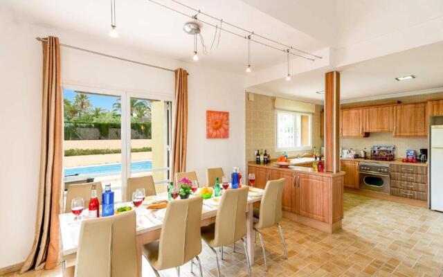 0350 Villa Elefante Tia